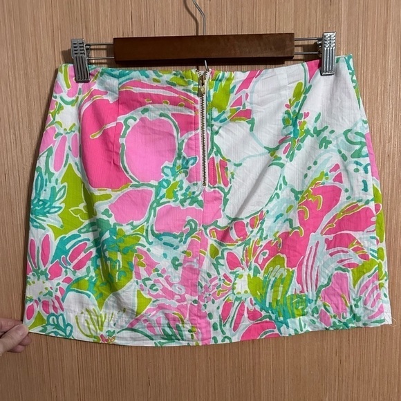 Lilly Pulitzer Jasmine Skort in Flamingo Pink, Size 2 - Picture 4 of 10